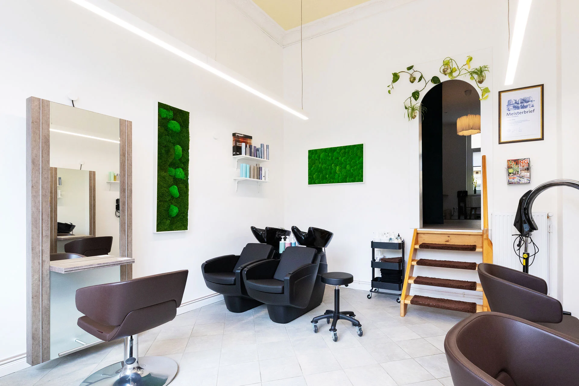 Manon Okon Friseurmeisterin | Friseursalon in Braunschweig Manon Okon Friseurmeisterin | Friseursalon in Braunschweig